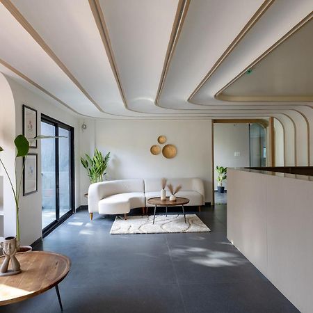 Saavi Suites Daman Exteriér fotografie