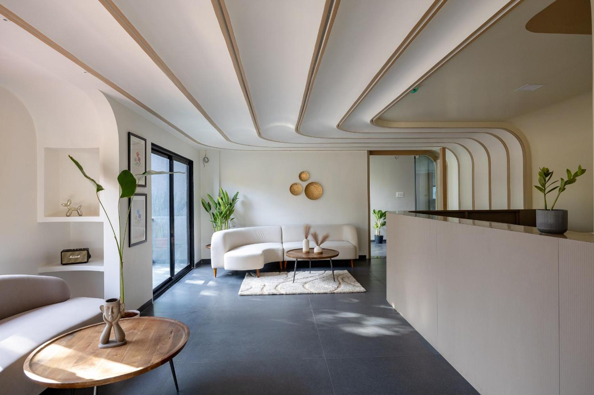 Saavi Suites Daman Exteriér fotografie