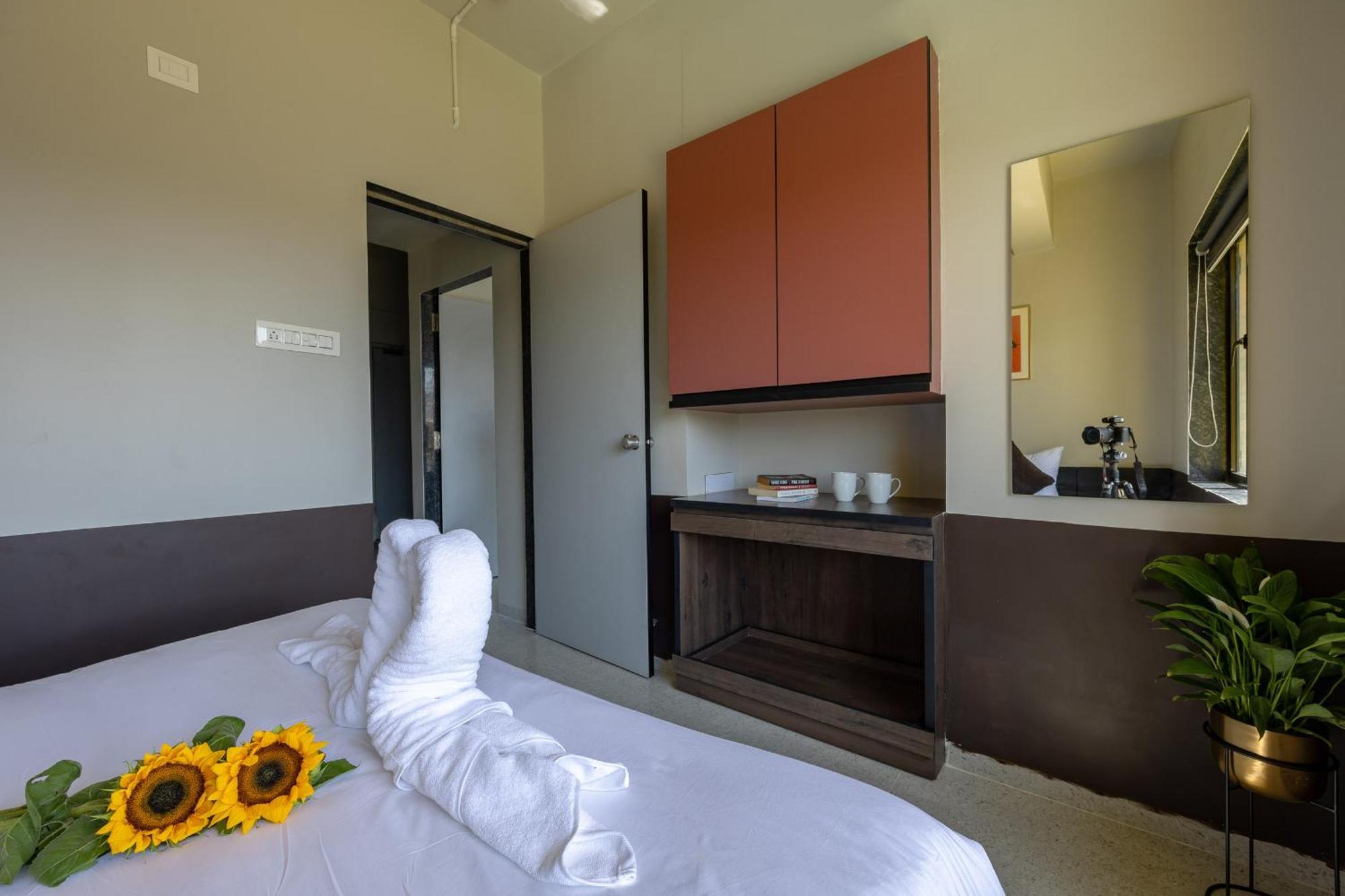 Saavi Suites Daman Exteriér fotografie