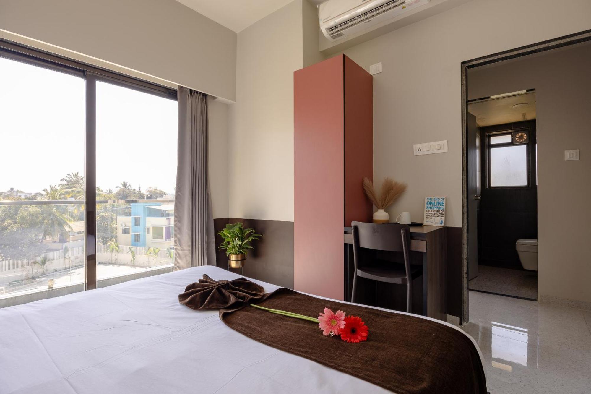 Saavi Suites Daman Exteriér fotografie