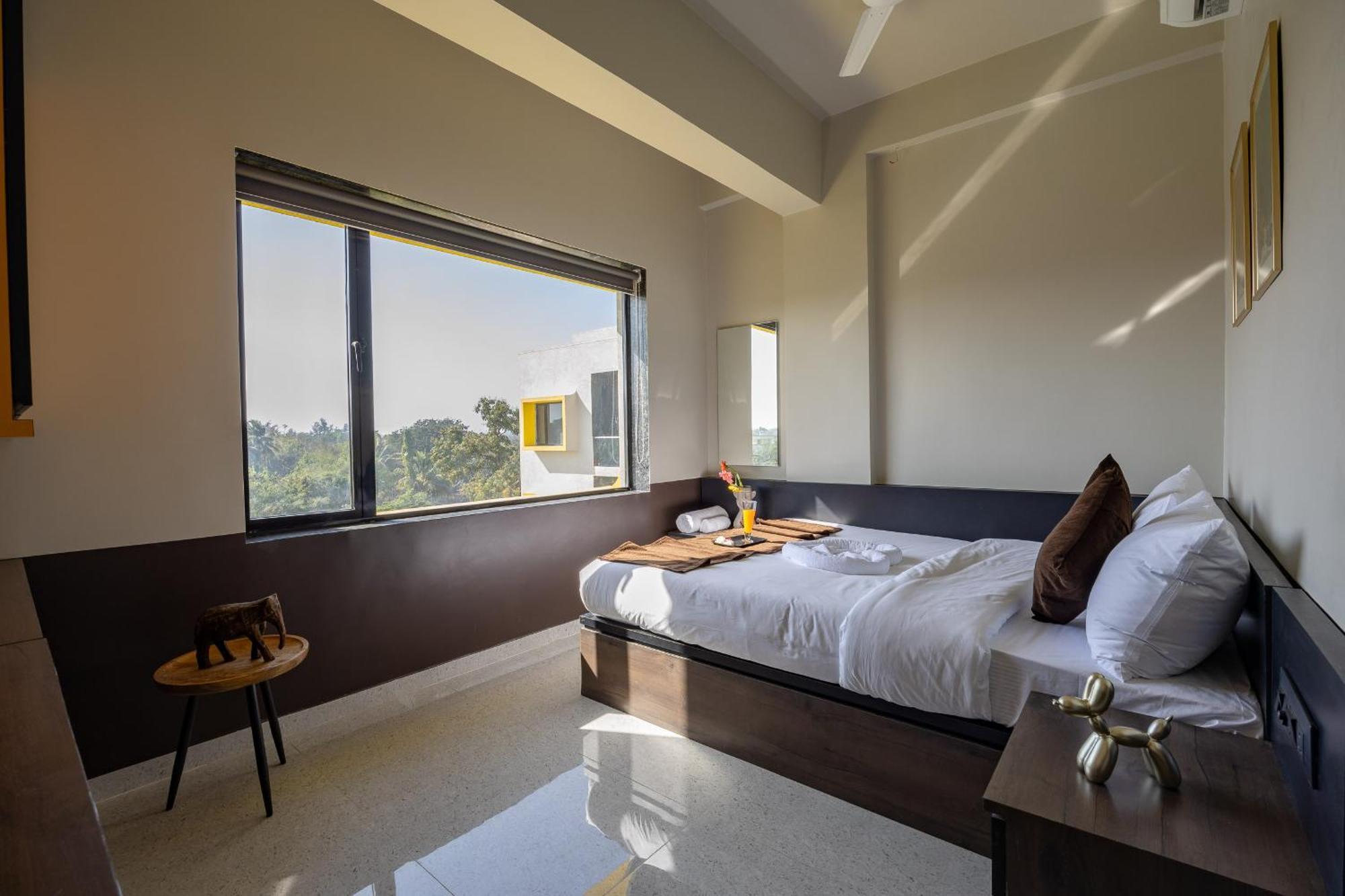Saavi Suites Daman Exteriér fotografie