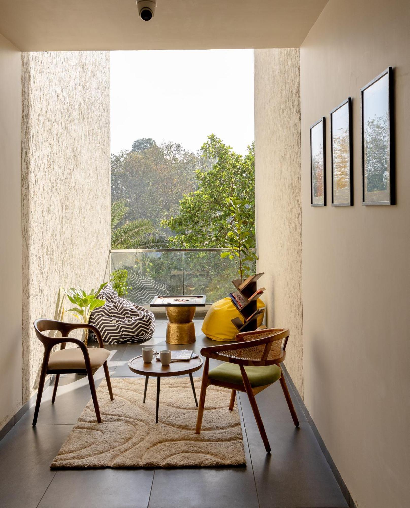 Saavi Suites Daman Exteriér fotografie